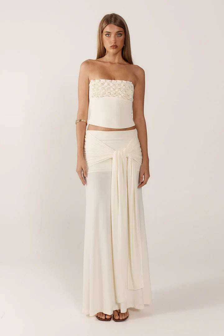 Petal Muse Strapless Floral Top